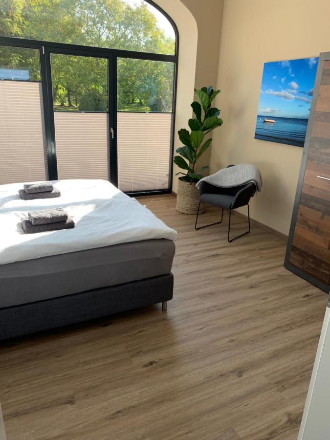 Ferienwohnung 2 Am Herrenhaus Ahrensboek Ahrensbok Luaran gambar